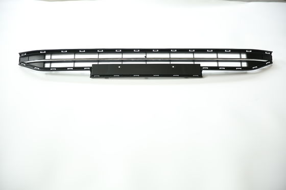 3GB 853 677 VW Passat 2019 2020 Siyah Şeritli Arabalar İçin Ön Tampon Izgaraları