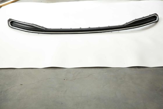 3GB 807 568 Arka Tampon Koruma Şeridi Parlak Bar VW Passat 19-20 Araba Tampon Şeritleri