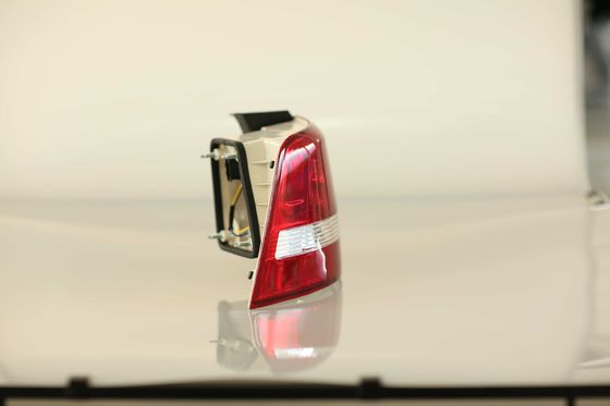 2009 2010 2011 2013 2012 Volkswagen Passat Stop Lambalarının Değiştirilmesi