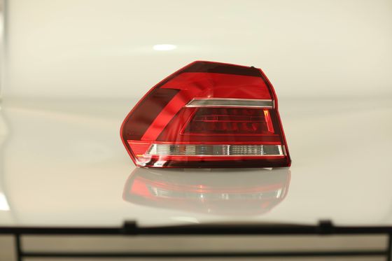 56D 945 207 A /208 A 2017 2018 2016 Vw Passat Arka Far Değişimi Led Kavisli